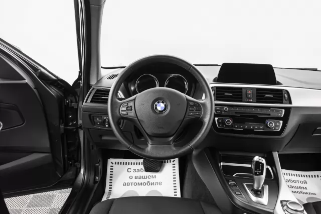 BMW 1 серия 2019