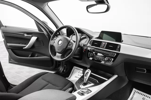 BMW 1 серия 2019