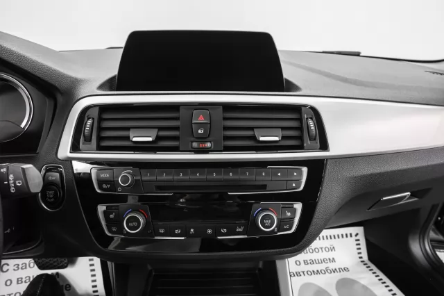 BMW 1 серия 2019