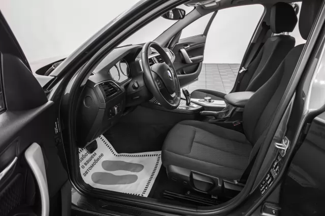 BMW 1 серия 2019
