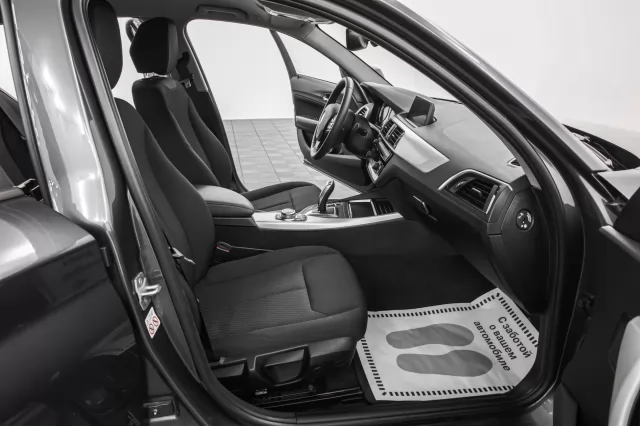 BMW 1 серия 2019
