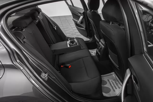 BMW 1 серия 2019