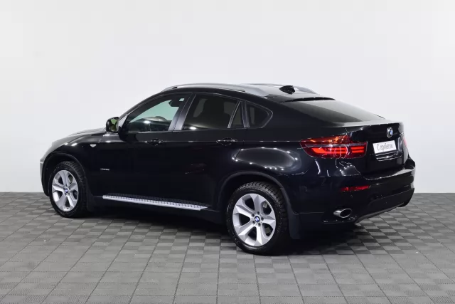 BMW X6 2011