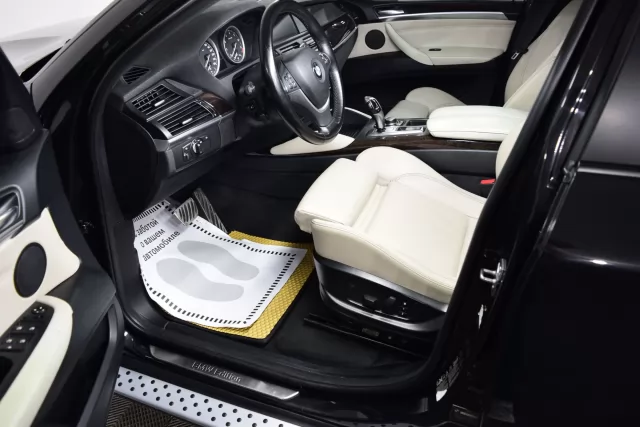 BMW X6 2011