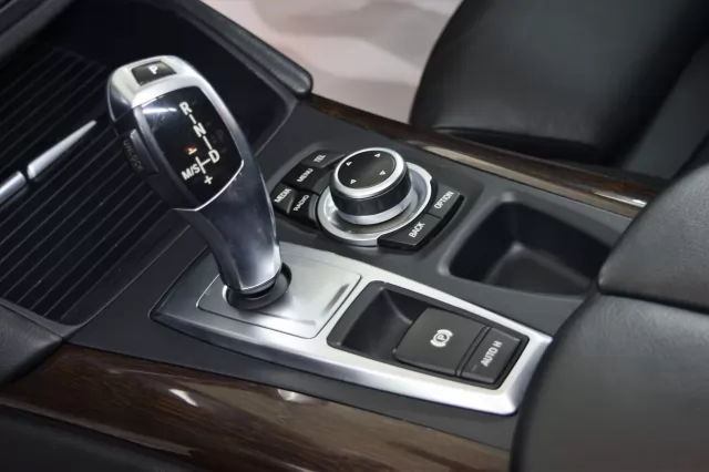 BMW X6 2012