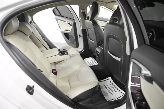 Volvo S60 2011