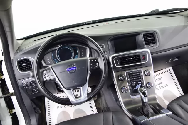 Volvo S60 2019