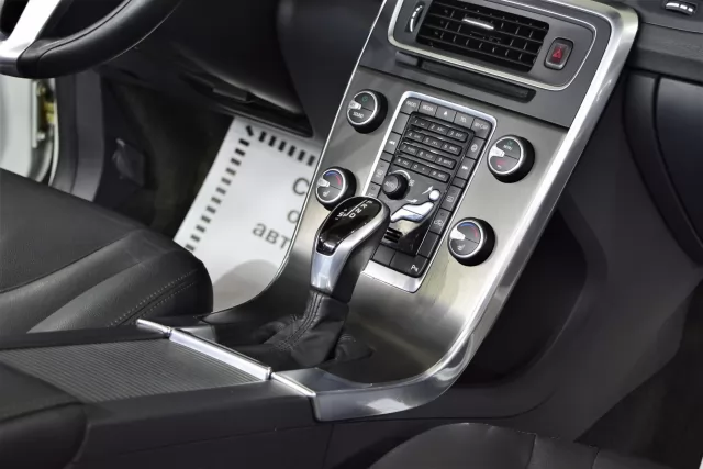 Volvo S60 2019