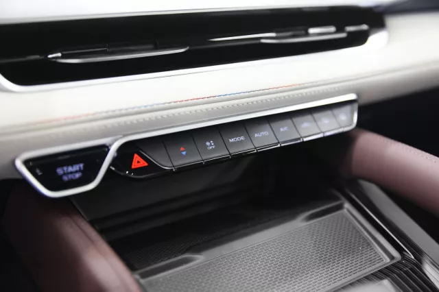 Geely Monjaro 2022