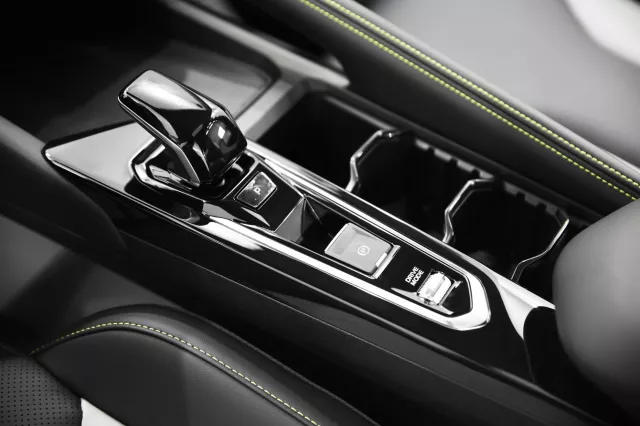 Geely Coolray 2023