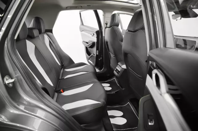 Geely Coolray 2023