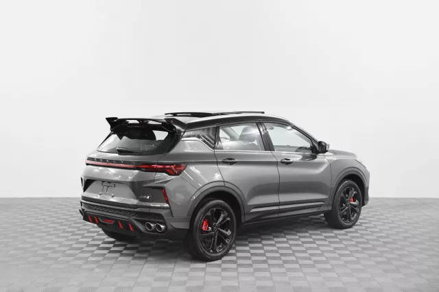 Geely Coolray 2023