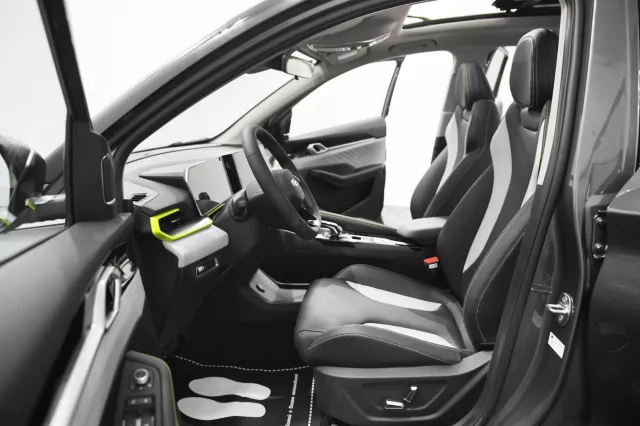 Geely Coolray 2023