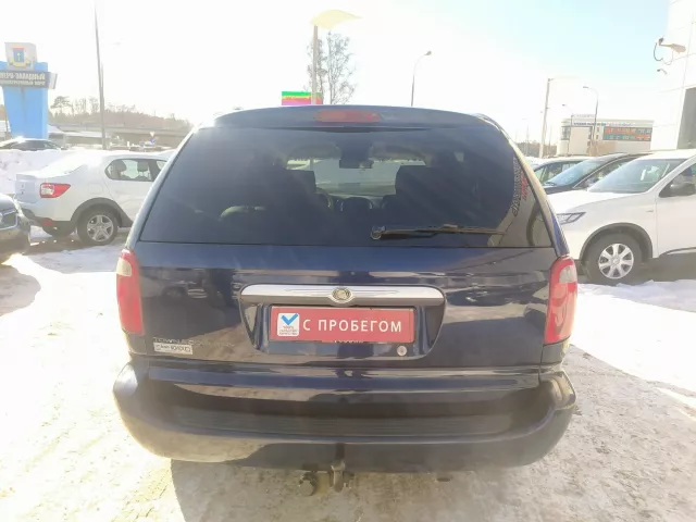 Chrysler Town and Country 2005