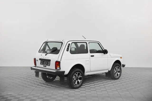 LADA Niva Legend 2024