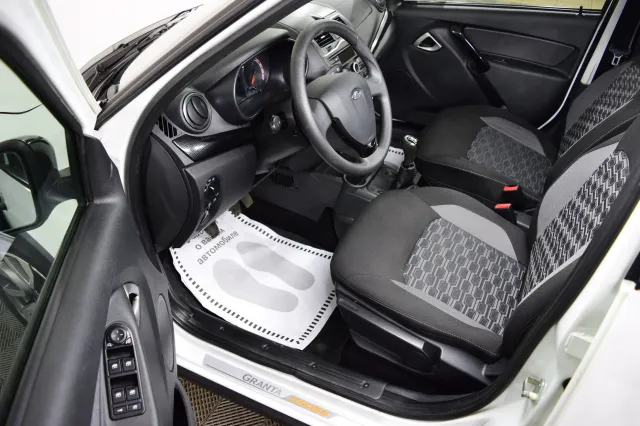 LADA Granta 2021