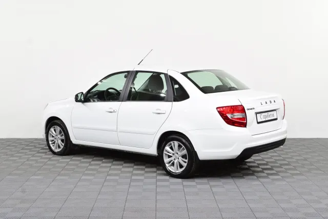 LADA Granta 2022