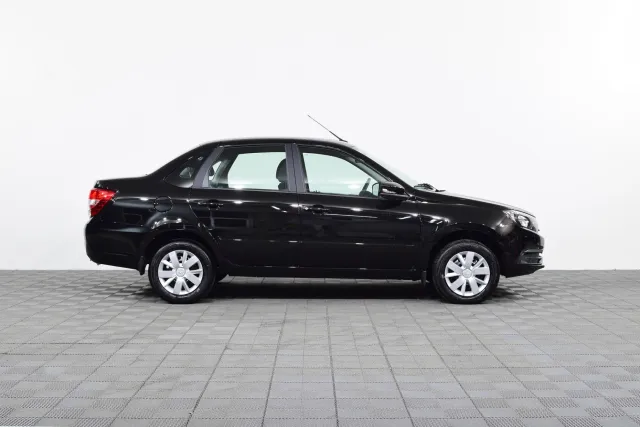 LADA Granta 2022