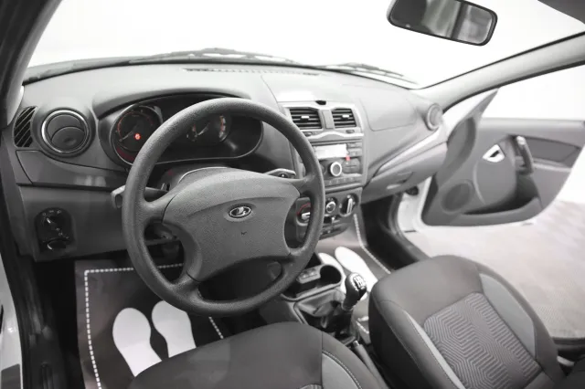 LADA Granta 2023