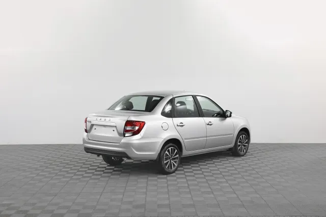 LADA Granta 2023