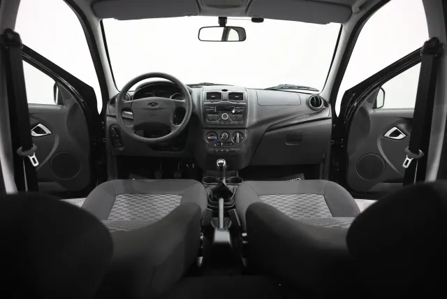 LADA Granta 2023