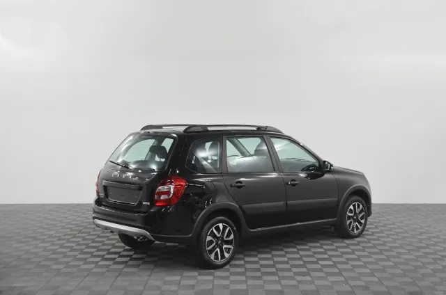 LADA Granta 2023