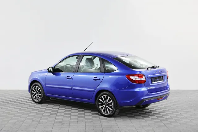 LADA Granta 2023