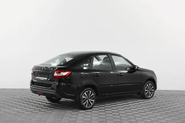 LADA Granta 2023