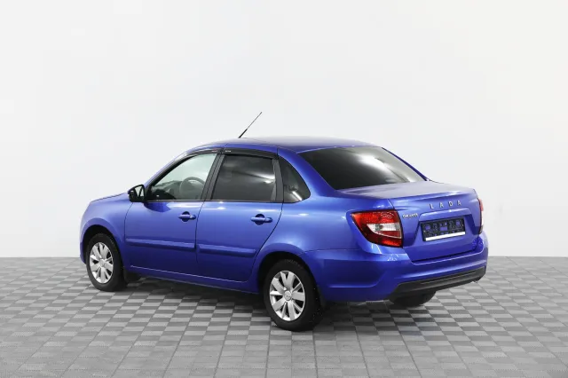 LADA Granta 2023