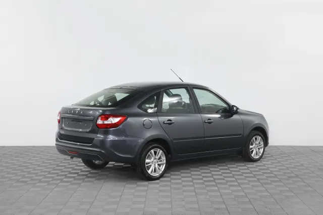 LADA Granta 2023