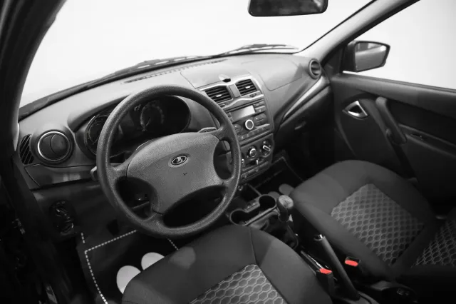 LADA Granta 2023