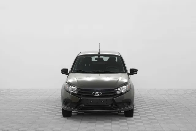 LADA Granta 2023