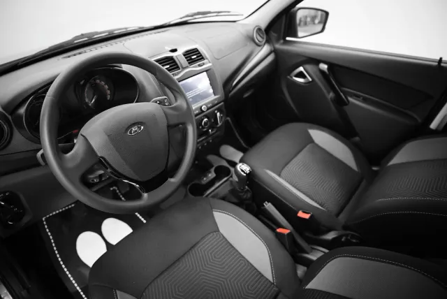 LADA Granta 2023