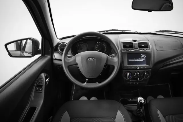 LADA Granta 2023