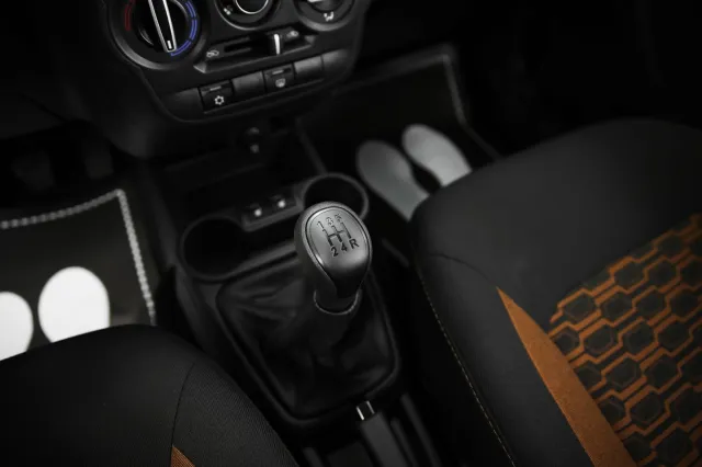 LADA Granta 2023