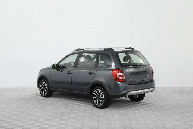 LADA Granta 2023