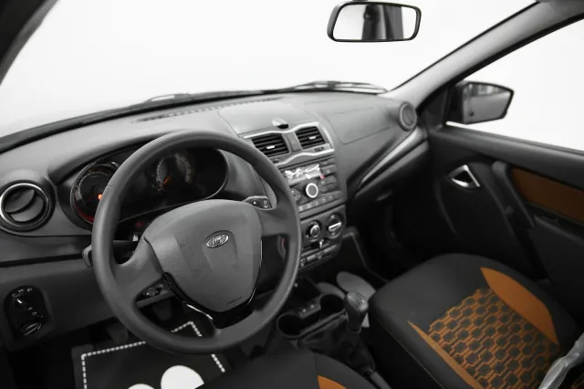 LADA Granta 2023