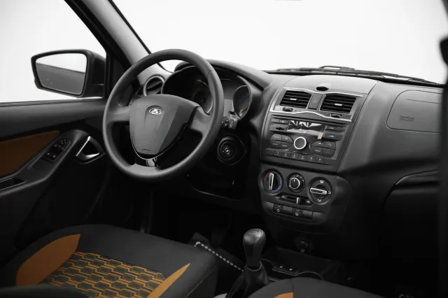 LADA Granta 2023