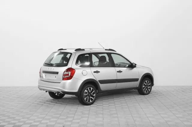 LADA Granta 2023