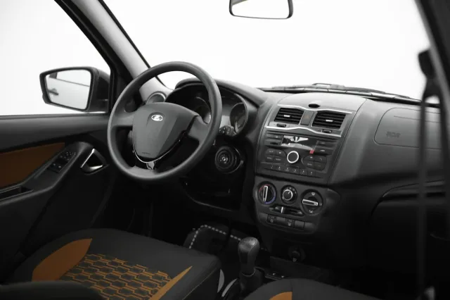 LADA Granta 2023