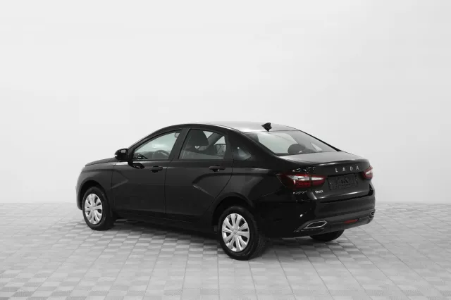 LADA Vesta 2023