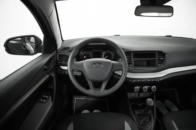 LADA Vesta 2023