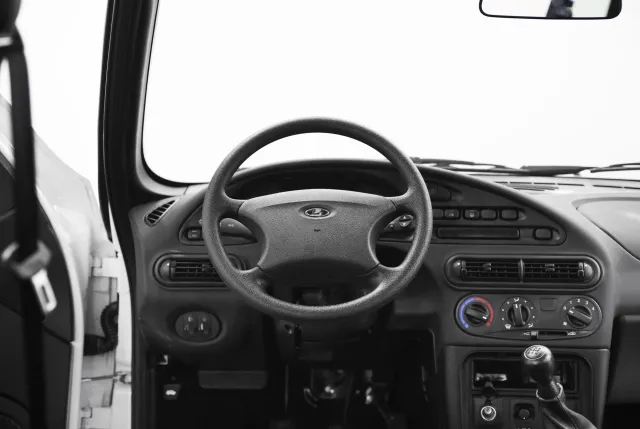 LADA Niva 2023